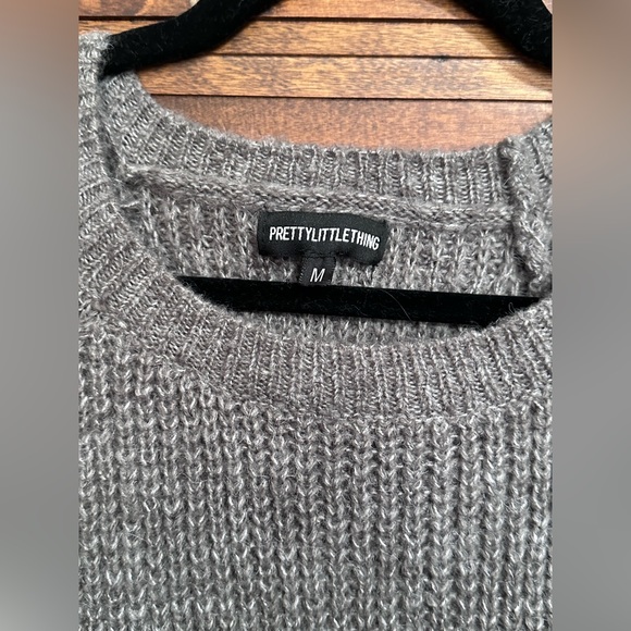 Charcoal Scattered Pearl Sweater Dress, Size M, Pretty Little Thing - Picture 6 of 6